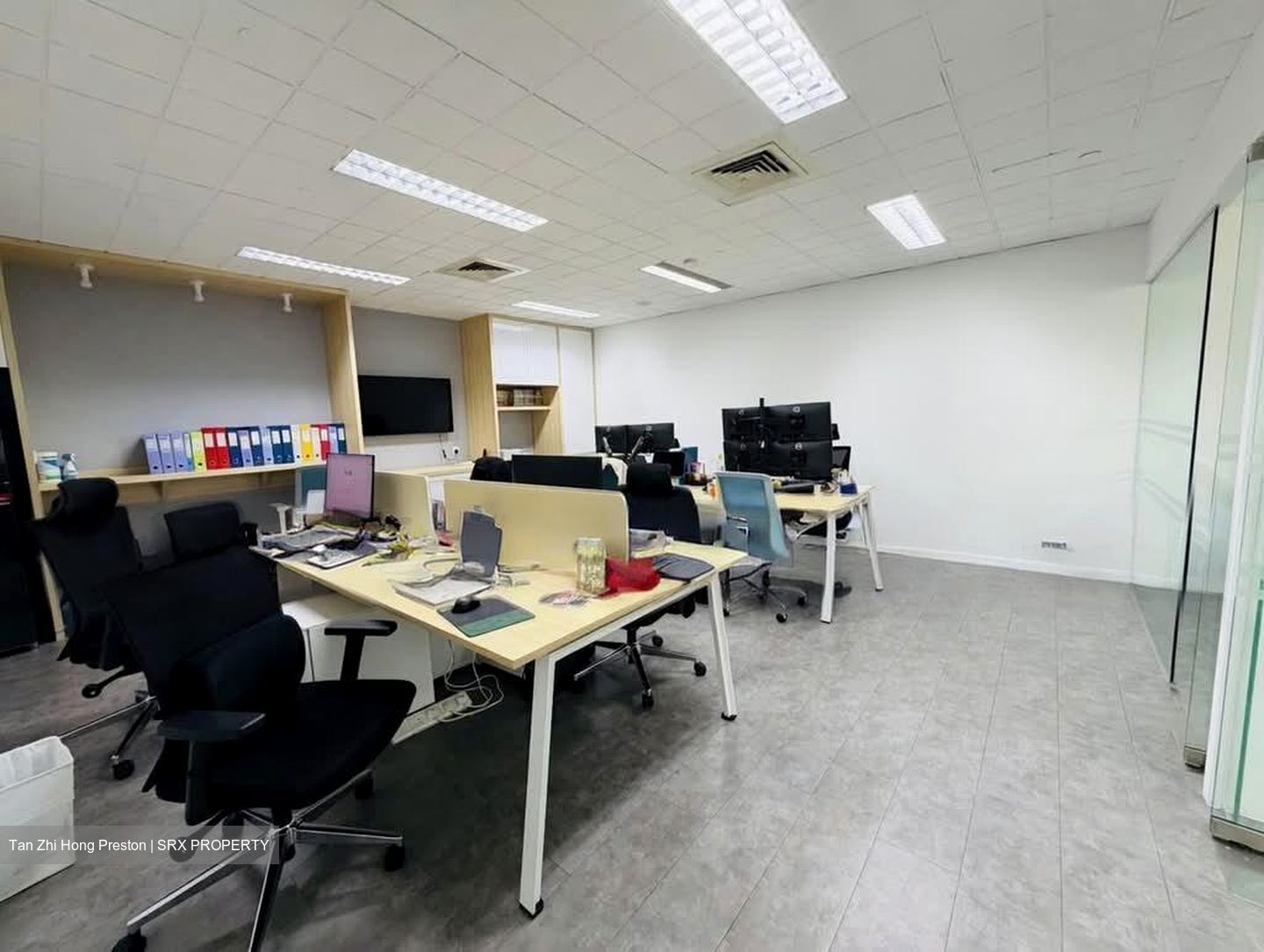 Republic Plaza (D1), Office #563626541
